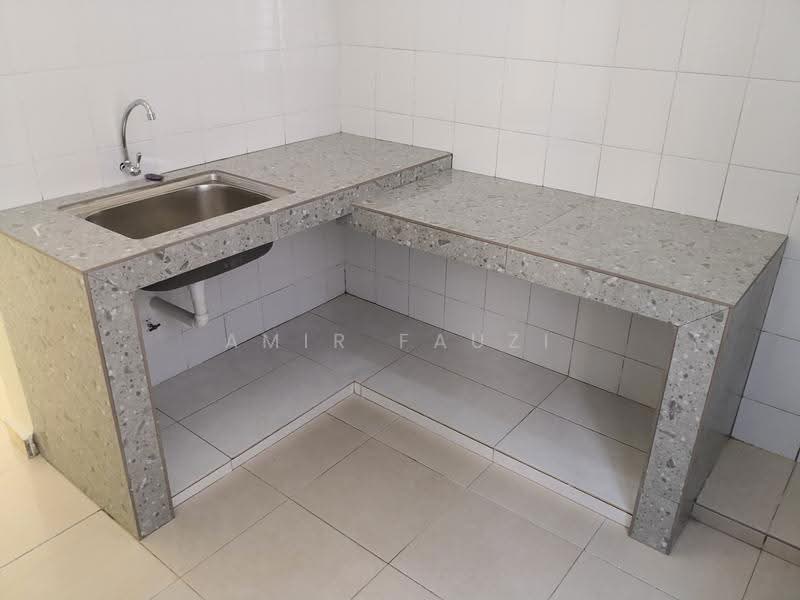 2-storey Terraced House for Rent in Ampang Saujana (Ampang) - Amir Fauzi - Kitchen - PropertyGuru.com.my