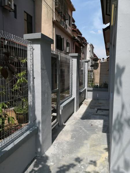 2-storey Terraced House for Rent in Ampang Saujana (Ampang) - Amir Fauzi - Exterior - PropertyGuru.com.my