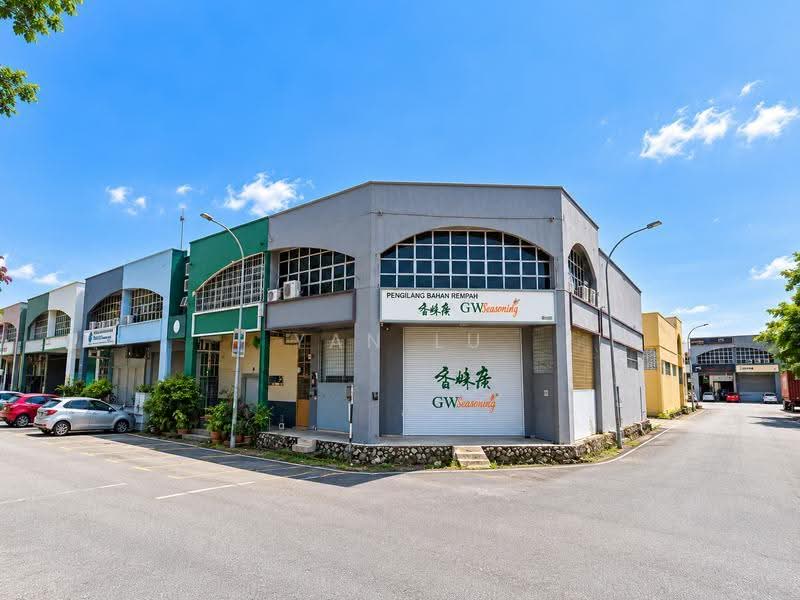 Kedai / Pejabat untuk Disewa di Bandar Pinggiran Subang (Shah Alam) - Yan Lu - Exterior - PropertyGuru.com.my