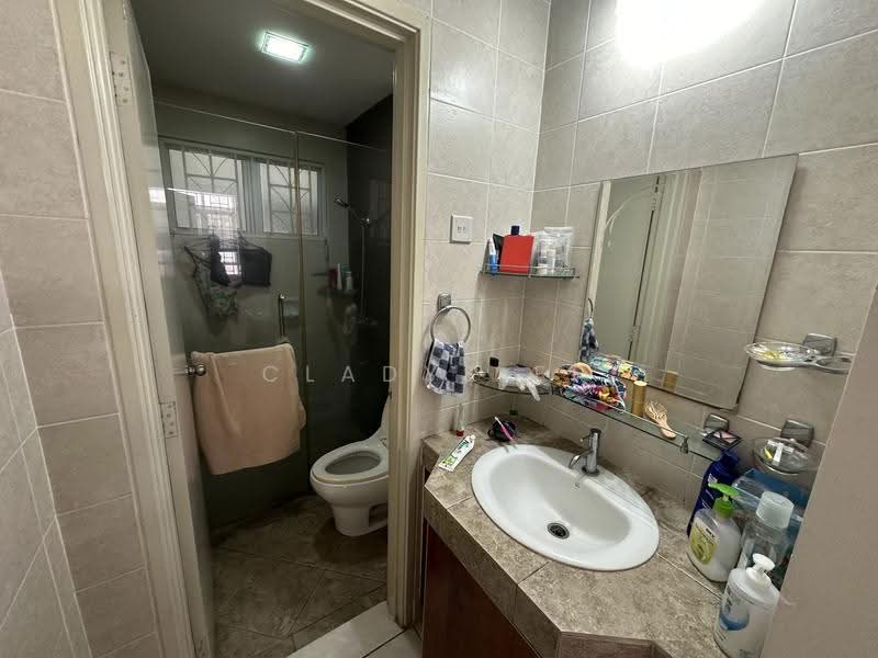 Condominium for Sale at Aseana Puteri - Cladys Er - Bathroom - PropertyGuru.com.my