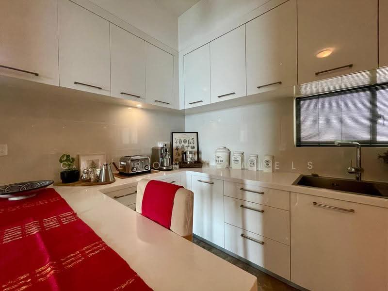 Condominium for Sale at Kiaramas Danai - Cameron Daniels - Kitchen - PropertyGuru.com.my