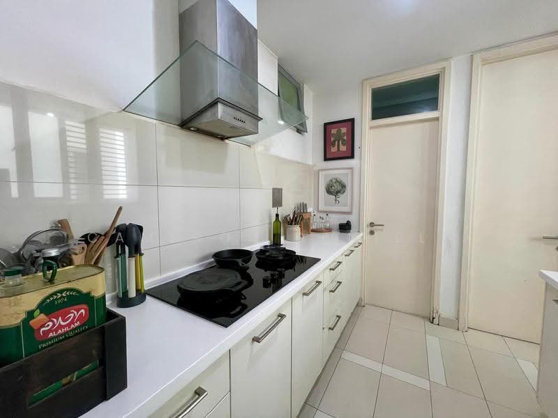 Condominium for Sale at Kiaramas Danai - Cameron Daniels - Kitchen - PropertyGuru.com.my