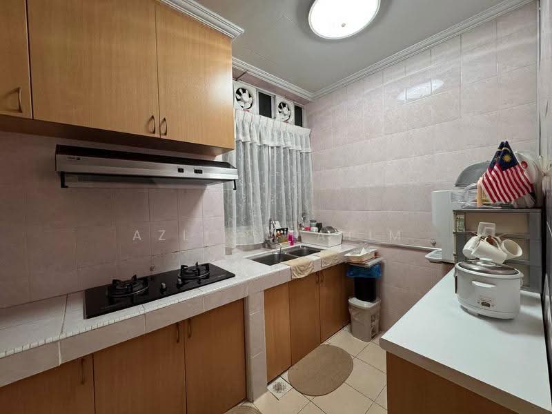 Pangsapuri untuk Dijual di Pandan Court - Azli Ibrahim - Kitchen - PropertyGuru.com.my