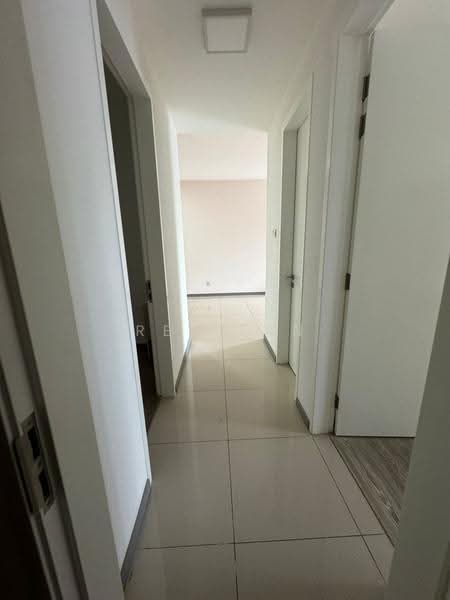 Kediaman Servis untuk Disewa di United Point (Residensi Berpadu) - Rex Tan - Corridor - PropertyGuru.com.my