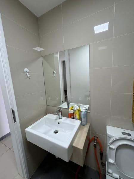 Kediaman Servis untuk Disewa di United Point (Residensi Berpadu) - Rex Tan - Bathroom - PropertyGuru.com.my
