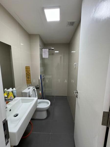 Kediaman Servis untuk Disewa di United Point (Residensi Berpadu) - Rex Tan - Bathroom - PropertyGuru.com.my