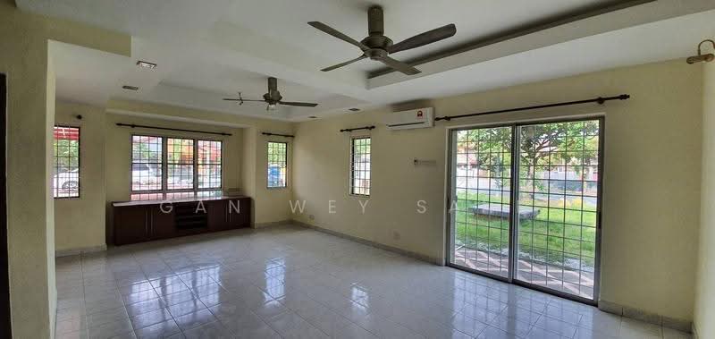 Terraced House for Sale in Taman Aman Putra (Puchong) - GAN WEY SAND - Living Room - PropertyGuru.com.my