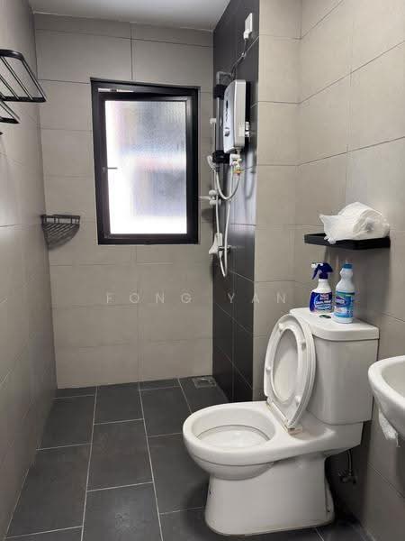 Kediaman Servis untuk Disewa di EDUSENTRAL - Fong Yan - Bathroom - PropertyGuru.com.my