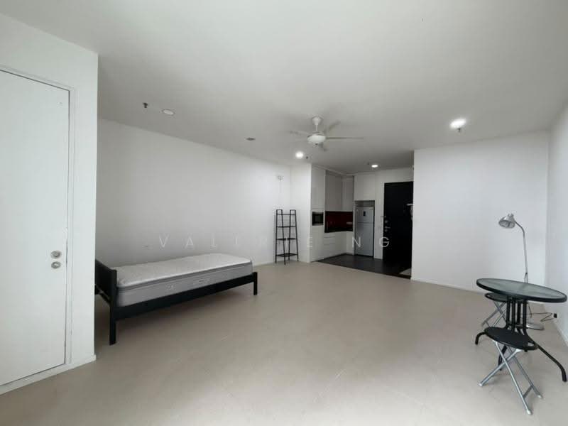 Kediaman Servis untuk Dijual di Arcoris Residences - Valerie Ng - Kitchen - PropertyGuru.com.my