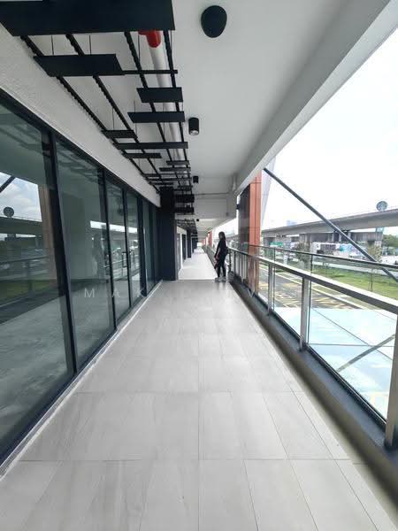 Kedai / Pejabat untuk Disewa di BANDAR PUCHONG JAYA (Puchong) - Mak Oliver - Corridor - PropertyGuru.com.my