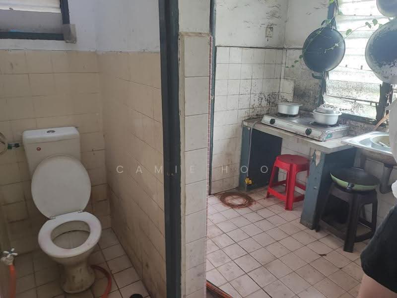 1-storey Terraced House for Sale in Bandar Sri Pengkalan (Batu Gajah) - Camie Hoo - Bathroom - PropertyGuru.com.my