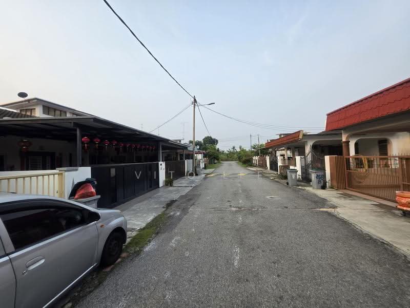 1-storey Terraced House for Sale in Kampung Lapan (Melaka City) - Vito Lee - Exterior - PropertyGuru.com.my