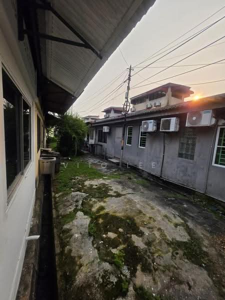 1-storey Terraced House for Sale in Kampung Lapan (Melaka City) - Vito Lee - Exterior - PropertyGuru.com.my