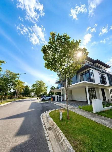 Semi-Detached House for Sale in Presint 12 (Putrajaya) - Nafis Hashim - Exterior - PropertyGuru.com.my