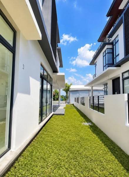 Semi-Detached House for Sale in Presint 12 (Putrajaya) - Nafis Hashim - Exterior - PropertyGuru.com.my