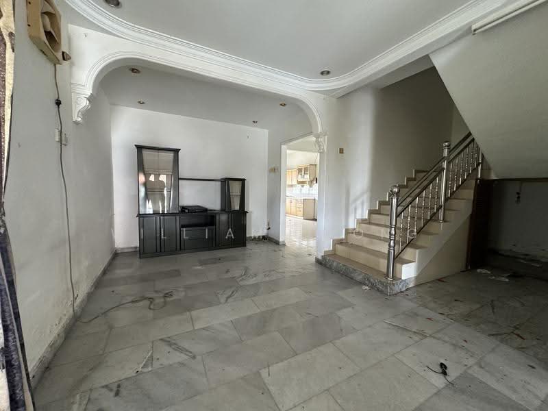 2-storey Terraced House for Sale in Kampung Lapan (Melaka City) - William Chong - Living Room - PropertyGuru.com.my