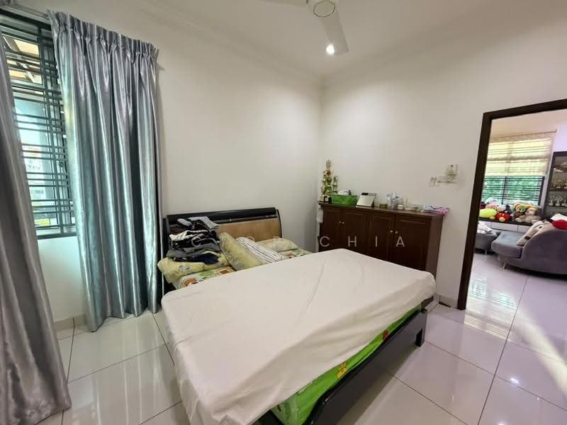 Semi-Detached House for Sale in Taman Gaya (Ulu Tiram) - Victor Chia - Bedroom - PropertyGuru.com.my
