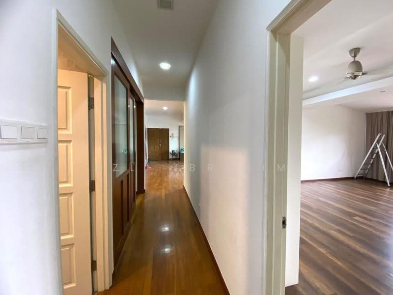 Pangsapuri untuk Dijual di Taman Hijau Apartment - Azli Ibrahim - Corridor - PropertyGuru.com.my