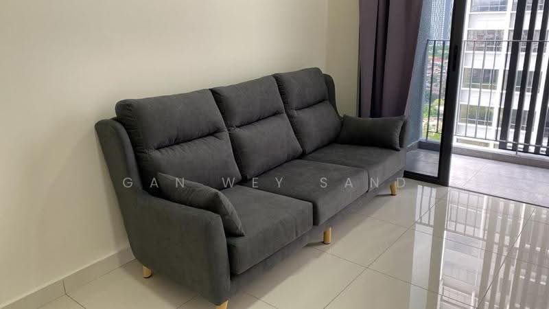 Kediaman Servis untuk Dijual di Millerz Square Serviced Residence - GAN WEY SAND - Living Room - PropertyGuru.com.my