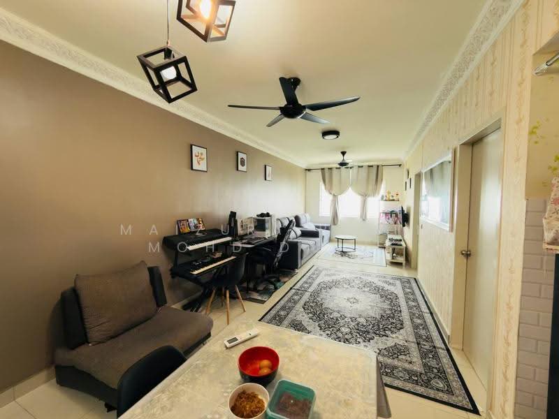 Apartment for Sale at Simfoni @ Eco Majestic - Maizura binti Mohd Darus - Living Room - PropertyGuru.com.my