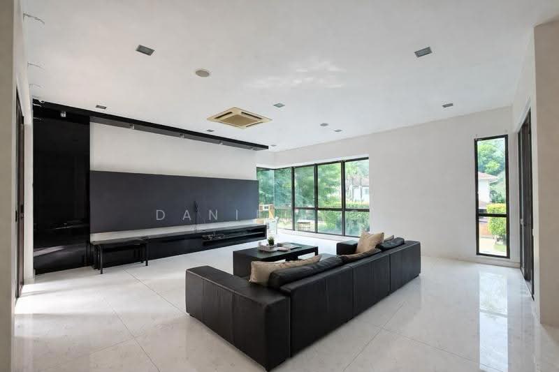 Rumah Banglo untuk Dijual di Kota Kemuning Hills (Shah Alam) - Daniel Kok - Living Room - PropertyGuru.com.my