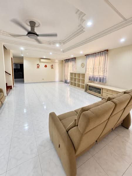 2-storey Terraced House for Sale in Kota Kemuning (Shah Alam) - Kho Daniel - Living Room - PropertyGuru.com.my