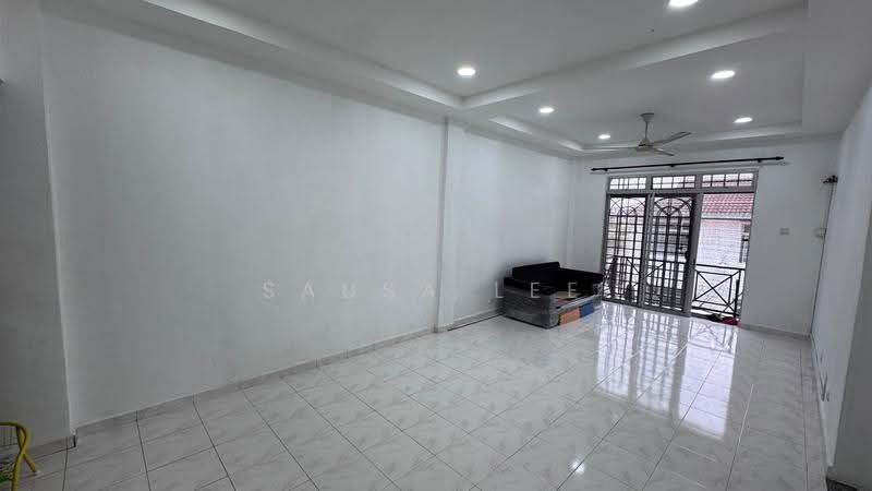 Pangsapuri untuk Dijual di Ria Apartment - Sausa Lee - Living Room - PropertyGuru.com.my