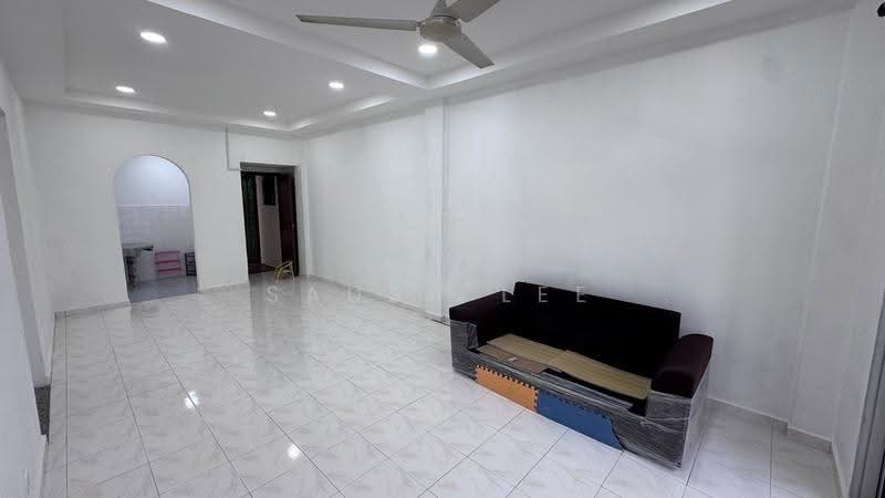 Pangsapuri untuk Dijual di Ria Apartment - Sausa Lee - Living Room - PropertyGuru.com.my