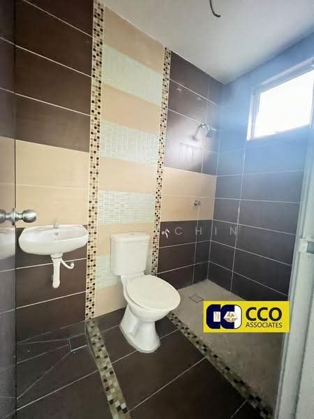 2-storey Terraced House for Sale in Klebang Ria (Chemor) - Chris Chin - Bathroom - PropertyGuru.com.my
