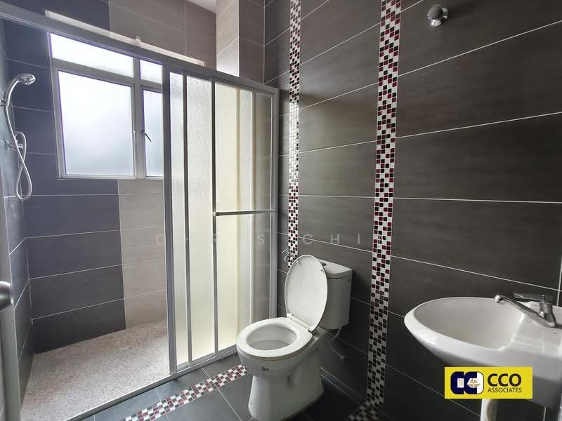 2-storey Terraced House for Sale in Klebang Ria (Chemor) - Chris Chin - Bathroom - PropertyGuru.com.my