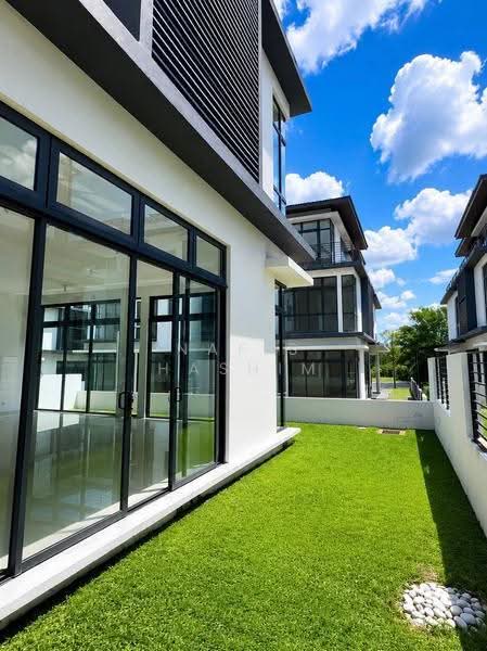 Semi-Detached House for Sale in Presint 12 (Putrajaya) - Nafis Hashim - Exterior - PropertyGuru.com.my