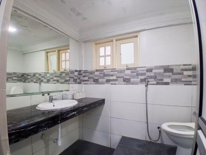 Kondominium untuk Dijual di Villaria - Azli Ibrahim - Bathroom - PropertyGuru.com.my