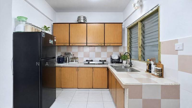 Apartment for Sale at Pangsapuri Anggerik Indah - Nazrin Hakimin - Kitchen - PropertyGuru.com.my
