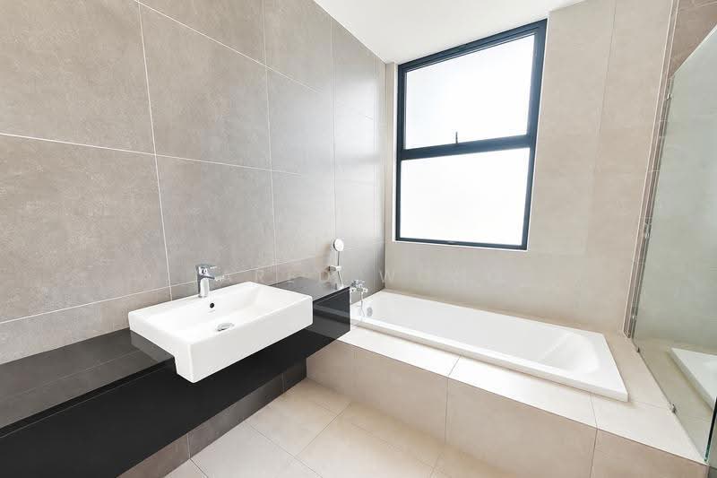 Rumah Berkembar untuk Dijual di Cyberjaya (Selangor) - Jared Wong - Bathroom - PropertyGuru.com.my