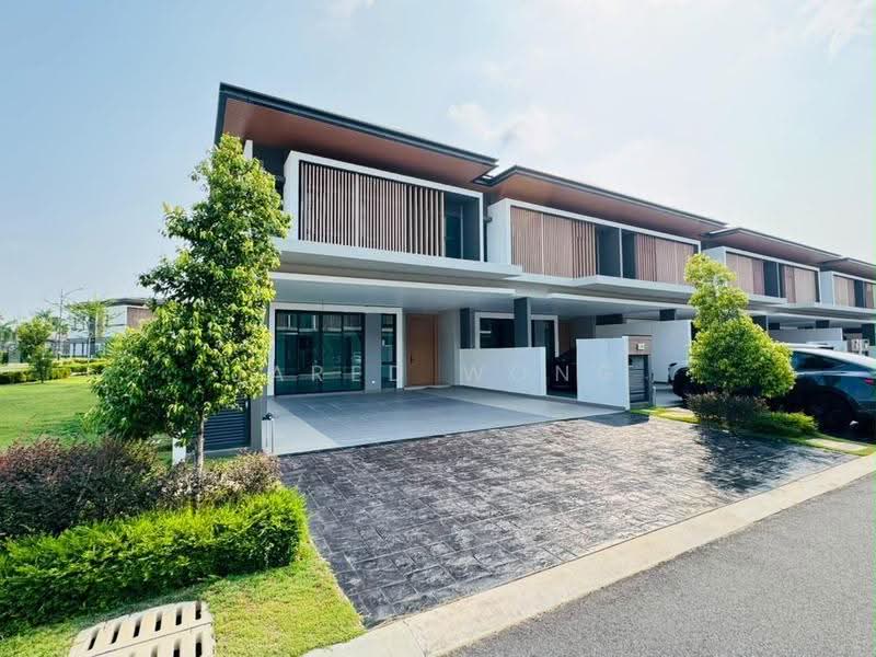 Rumah Berkembar untuk Dijual di Cyberjaya (Selangor) - Jared Wong - Exterior - PropertyGuru.com.my