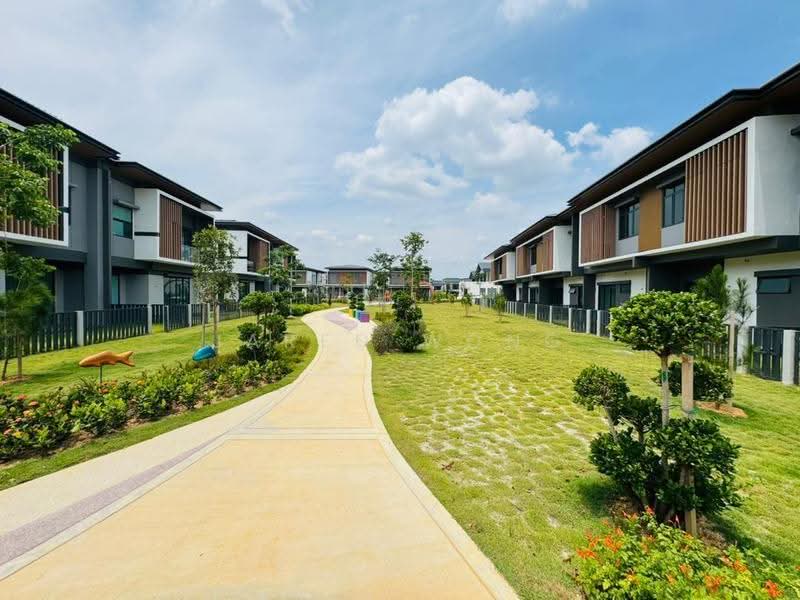 Rumah Berkembar untuk Dijual di Cyberjaya (Selangor) - Jared Wong - PropertyGuru.com.my