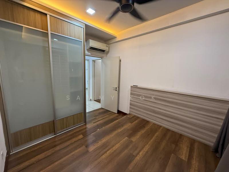 Kondominium untuk Dijual di Ascenda Residence @ Skyarena - Sammy Kok - Bedroom - PropertyGuru.com.my
