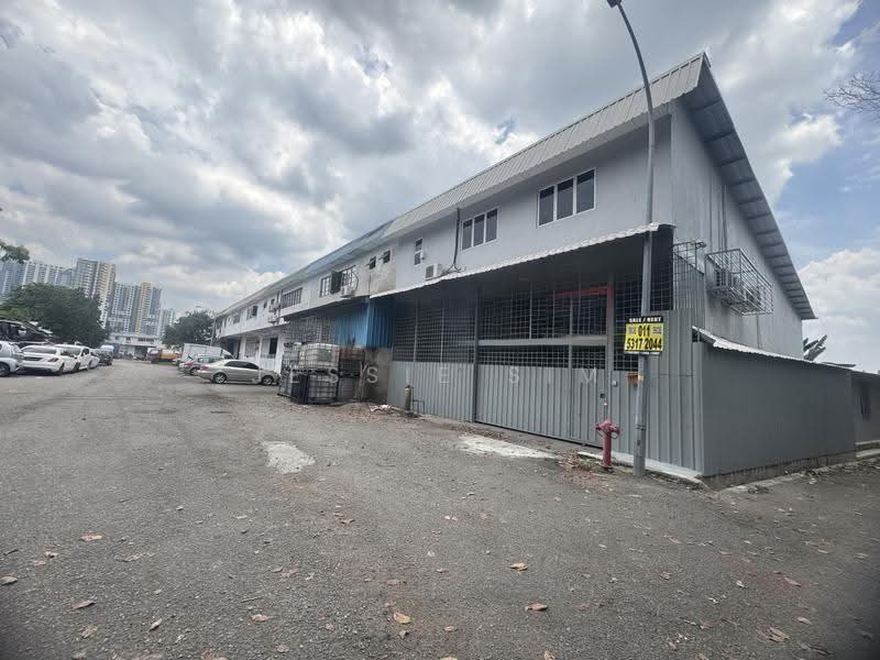 Kilang untuk Disewa di Kampung Baru Balakong (Balakong) - Jessie Sim - Exterior - PropertyGuru.com.my