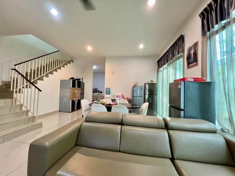 Rumah Kluster untuk Disewa di Taman Mount Austin (Tebrau) - Andrew Teo - Living Room - PropertyGuru.com.my