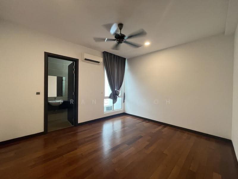 Rumah Berkembar untuk Dijual di Kinrara Residence (Puchong) - Francis Soh - Bathroom - PropertyGuru.com.my