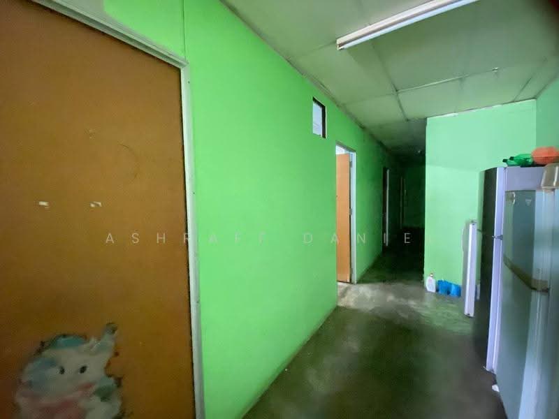 Shop / Office for Sale in Bandar Baru Bangi (Selangor) - Ashraff Daniel - Corridor - PropertyGuru.com.my