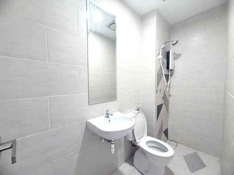 Kondominium untuk Disewa di 9Ine (Residensi Sembilan) - Kew . - Bathroom - PropertyGuru.com.my