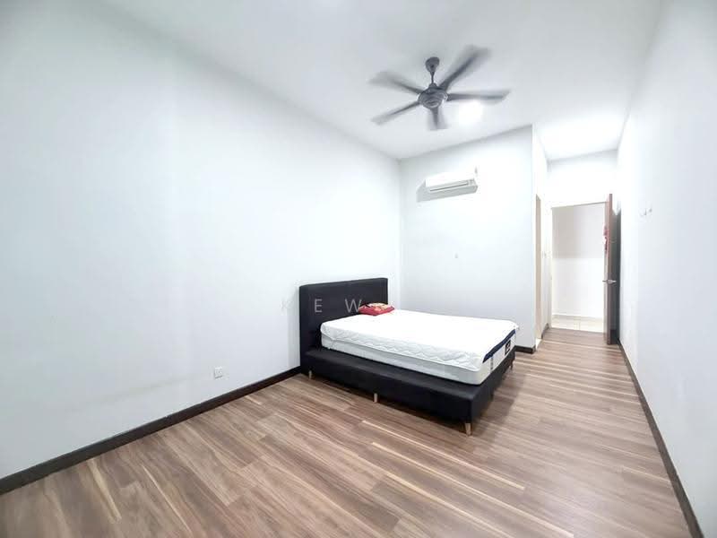 Kondominium untuk Disewa di 9Ine (Residensi Sembilan) - Kew . - Bedroom - PropertyGuru.com.my