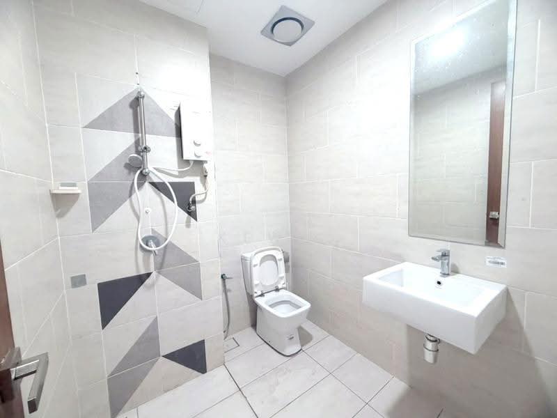 Kondominium untuk Disewa di 9Ine (Residensi Sembilan) - Kew . - Bathroom - PropertyGuru.com.my