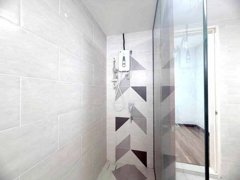 Kondominium untuk Disewa di 9Ine (Residensi Sembilan) - Kew . - Bathroom - PropertyGuru.com.my