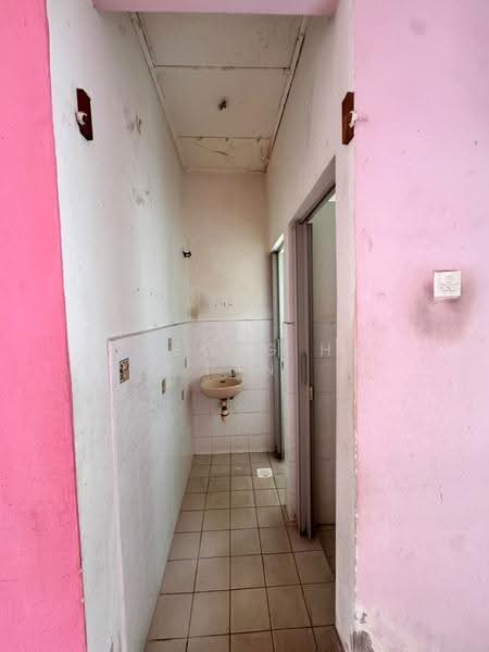 Rumah Teres 1-Tingkat untuk Disewa di Garden Avenue (Seremban 2) - Cheong Hu Tan - Bathroom - PropertyGuru.com.my