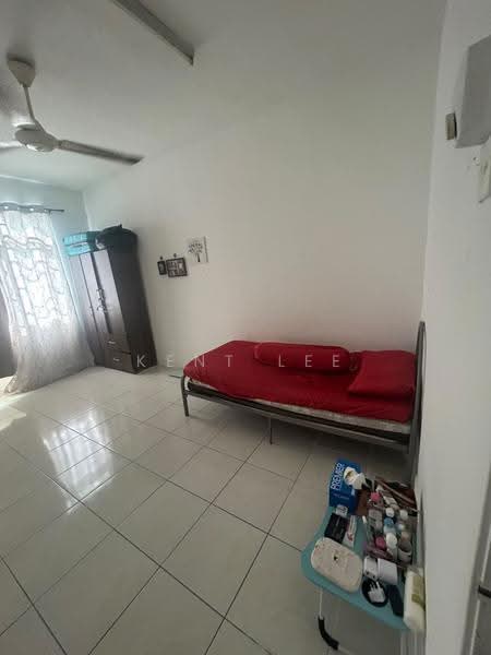Apartment for Rent at Mentari Court - Kent Lee - Bedroom - PropertyGuru.com.my