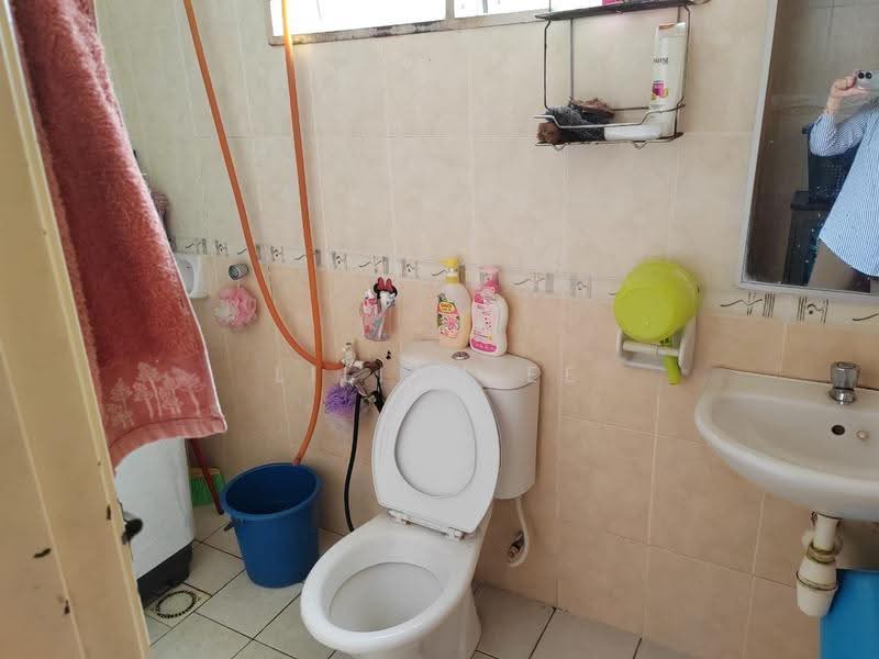 2-storey Terraced House for Sale in Putra Heights (Subang Jaya) - Lilian Ee - Bathroom - PropertyGuru.com.my