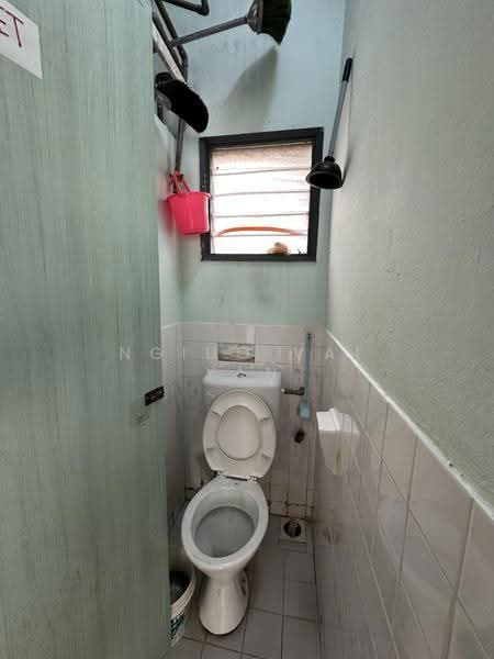 Flat for Sale at Teratai Square - Ngiuo Vai Yan - Bathroom - PropertyGuru.com.my