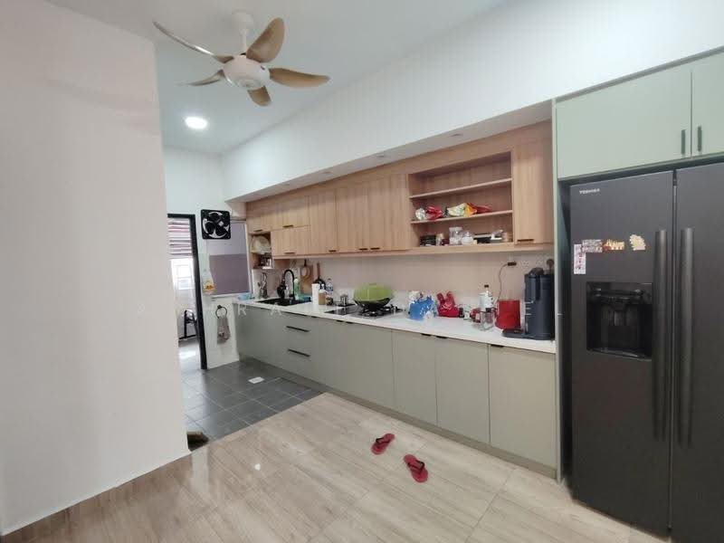 2-storey Terraced House for Sale in Bukit Bandaraya (Shah Alam) - Ashraff Daniel - Kitchen - PropertyGuru.com.my